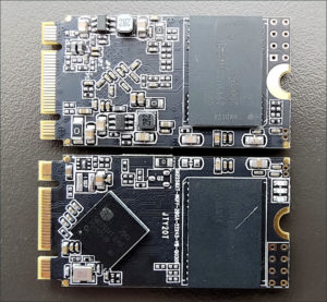 図05.M.2 SATA SSD基板表裏