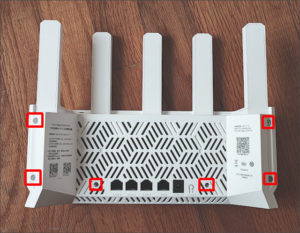 図05.NX30 Pro 背面視