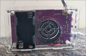 図15.完成したFMラジオ 背面