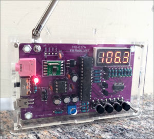 図14.完成したFMラジオ 前面